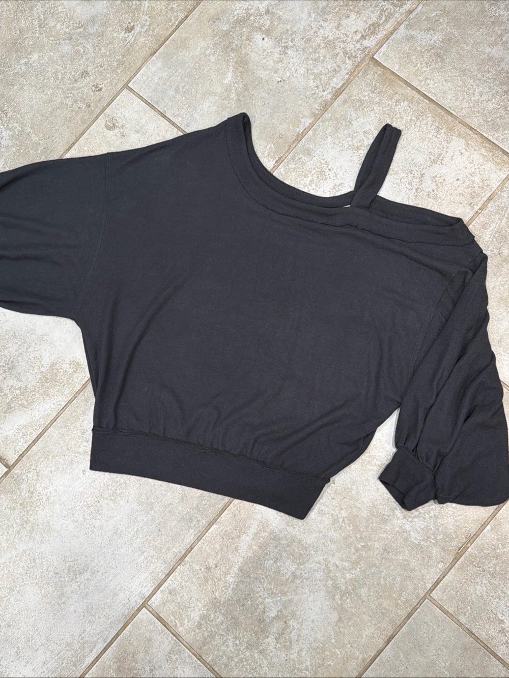 NWT Free People We The Free Flaunt It Pullover Black Off The Shoulder Top Size S - Picture 3 of 6